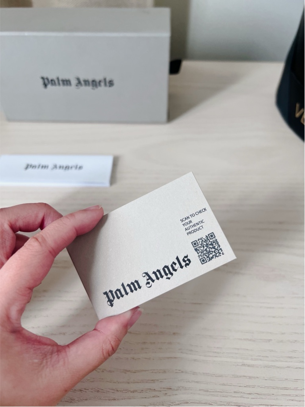 Palm Angels Cateye Sunglasses - Picture 6 of 12